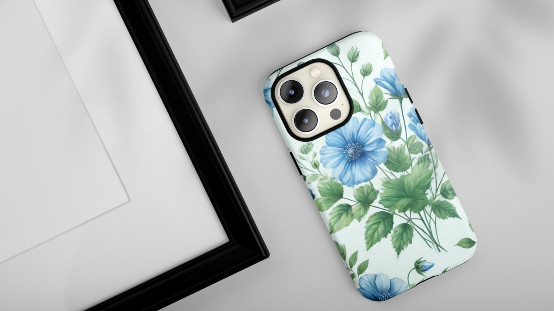"Blue Blossom" - Eleganz trifft Natur auf deiner Hülle! 🌿📱