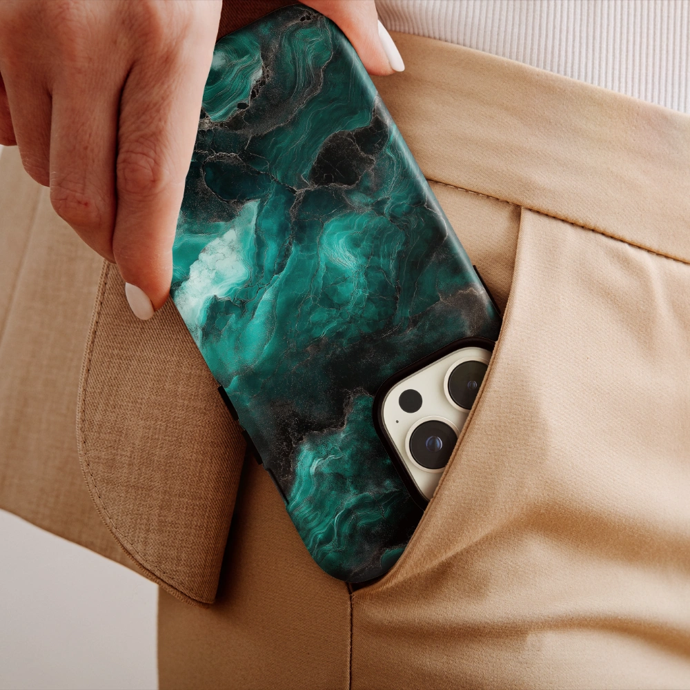 "Emerald Abyss" - iPhone Handyhülle